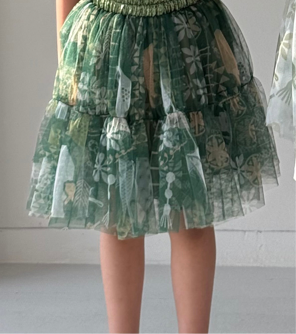 25 Saudi Green skirt تنورة السعودية خضراء ٢٥